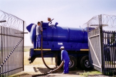 Removing of Jet A1 to road tanker